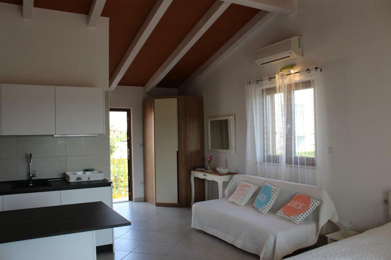 Apartman Sasa Rovigno Esterno foto